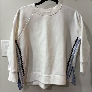 • Tuckernuck Sweatshirt •